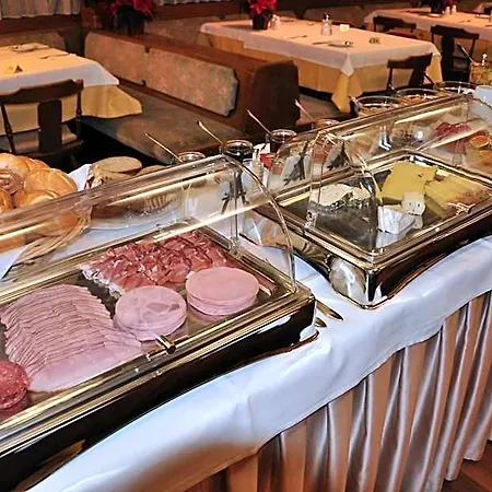 Restaurant Roessle Hotel 3*