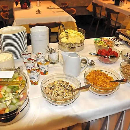 Hotel Restaurant Roessle 3*