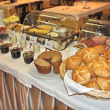 فندق Restaurant Roessle